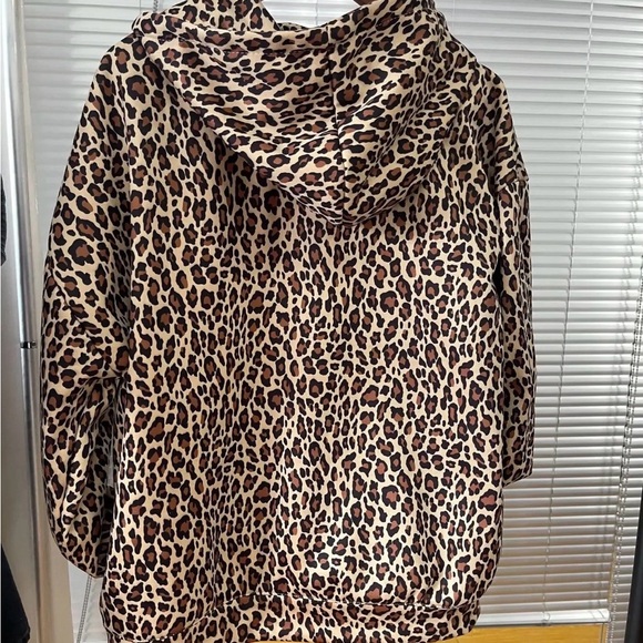Leopard Print Hoodie - Picture 3 of 4